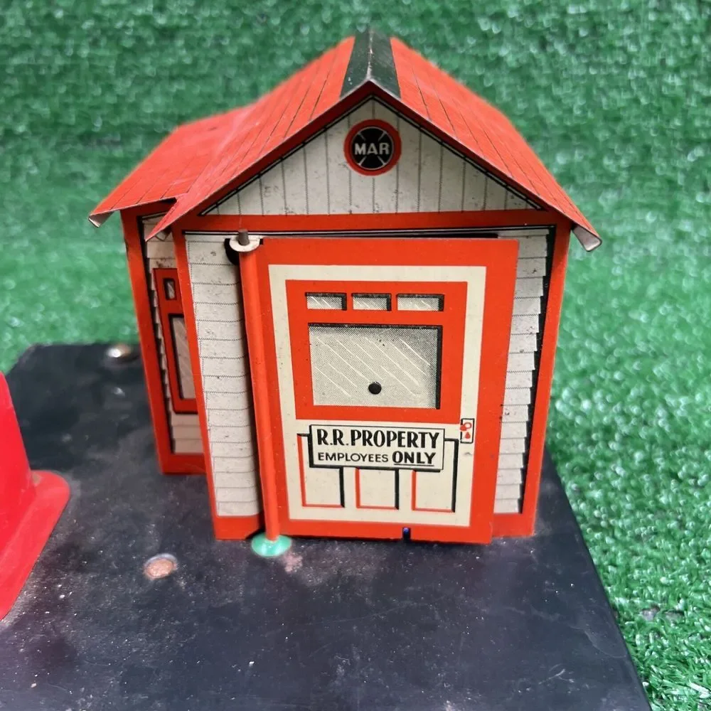 Vintage Marx Railroad Crossing Building‎ & Gate Watchman For Parts Or Repair